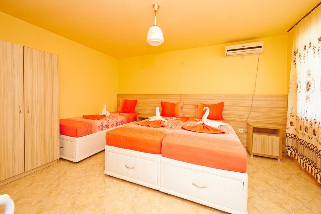 Viva Beach Hotel Pomorie Room photo