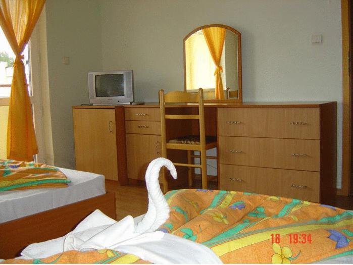 Viva Beach Hotel Pomorie Room photo